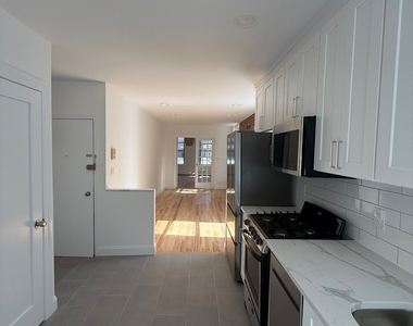 251 East 85th Street - Photo Thumbnail 8