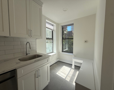 251 East 85th Street - Photo Thumbnail 12