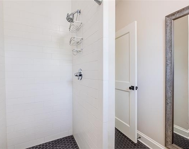2837 Hemphill Street - Photo Thumbnail 24