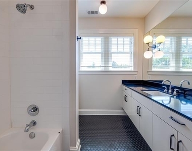 2837 Hemphill Street - Photo Thumbnail 19