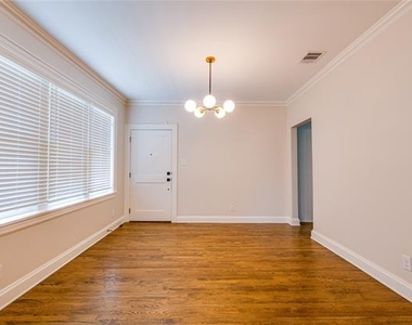 2837 Hemphill Street - Photo Thumbnail 7
