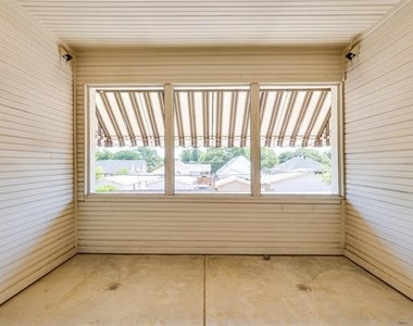 2837 Hemphill Street - Photo Thumbnail 26