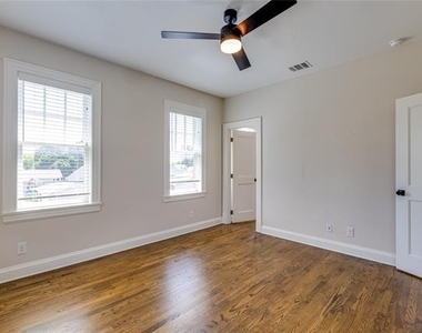 2837 Hemphill Street - Photo Thumbnail 16