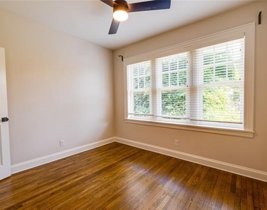 2837 Hemphill Street - Photo Thumbnail 21