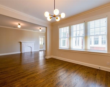 2837 Hemphill Street - Photo Thumbnail 8
