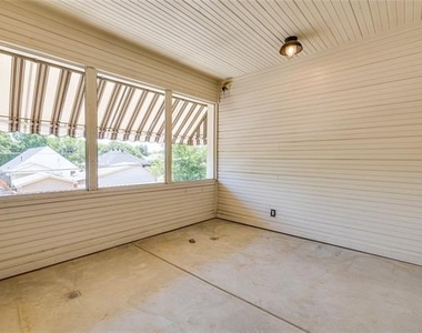 2837 Hemphill Street - Photo Thumbnail 25