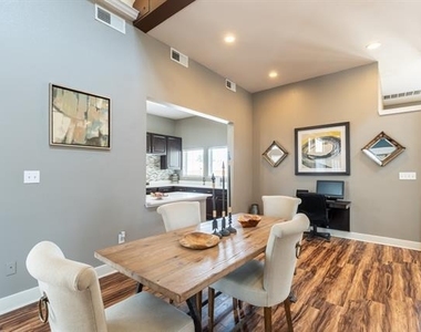 3391 Western Center Boulevard - Photo Thumbnail 6