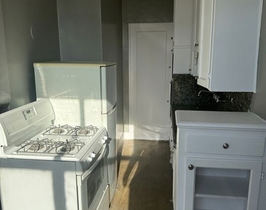 5217 Hollywood Boulevard - Photo Thumbnail 14