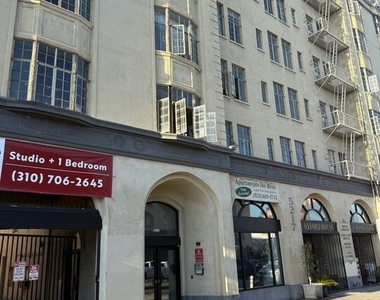5217 Hollywood Boulevard - Photo Thumbnail 42