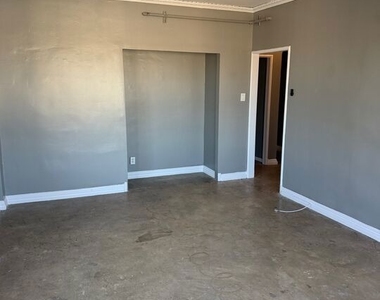 5217 Hollywood Boulevard - Photo Thumbnail 27