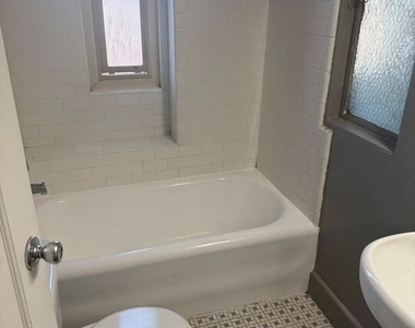 5217 Hollywood Boulevard - Photo Thumbnail 19