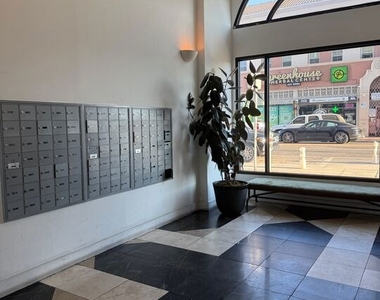 5217 Hollywood Boulevard - Photo Thumbnail 39