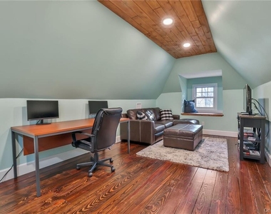 245 E Townline Road - Photo Thumbnail 22
