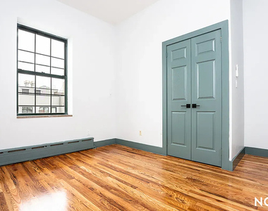 52 Monitor Street - Photo Thumbnail 9