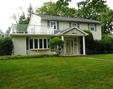 9804 Broad Street - Photo Thumbnail 2