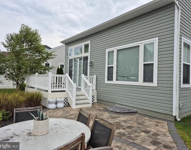 33022 Daytona Lane - Photo Thumbnail 1