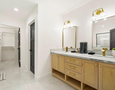 3327 Freshmeadows Drive - Photo Thumbnail 26