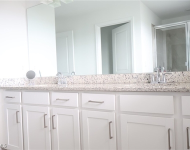 13802 Pine Lodge Lane - Photo Thumbnail 35