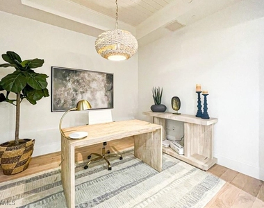 875 6th Avenue S - Photo Thumbnail 5
