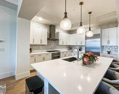875 6th Avenue S - Photo Thumbnail 9