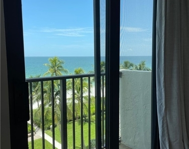 10525 Gulf Shore Drive - Photo Thumbnail 10