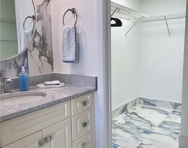 10525 Gulf Shore Drive - Photo Thumbnail 28