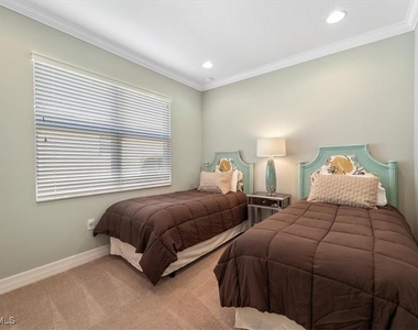 6670 Marbella Lane - Photo Thumbnail 16
