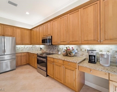 6670 Marbella Lane - Photo Thumbnail 7
