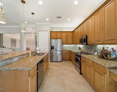 6670 Marbella Lane - Photo Thumbnail 6