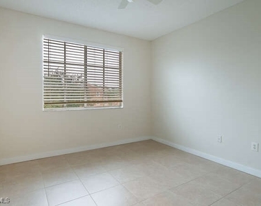 1220 Reserve Way - Photo Thumbnail 14
