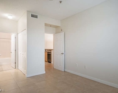 1220 Reserve Way - Photo Thumbnail 12