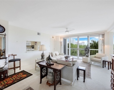 5501 Heron Point Drive - Photo Thumbnail 4
