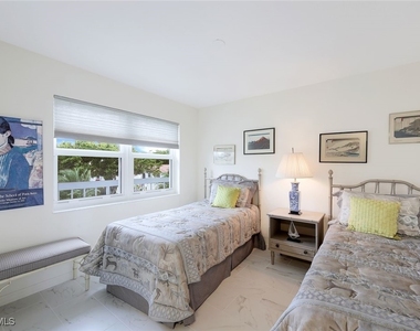 5501 Heron Point Drive - Photo Thumbnail 12
