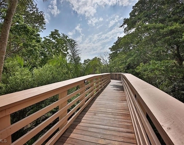 5501 Heron Point Drive - Photo Thumbnail 16