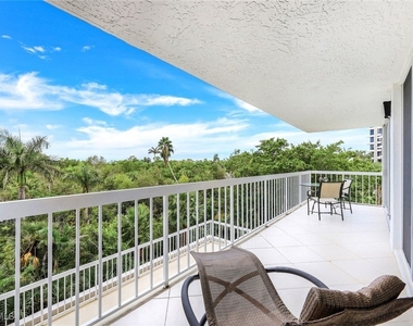 5501 Heron Point Drive - Photo Thumbnail 14