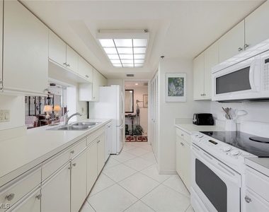 5501 Heron Point Drive - Photo Thumbnail 6