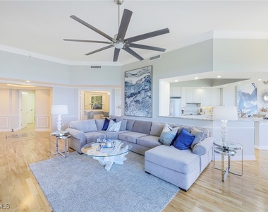 1060 Borghese Lane - Photo Thumbnail 3