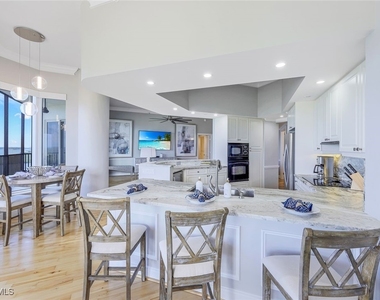 1060 Borghese Lane - Photo Thumbnail 5