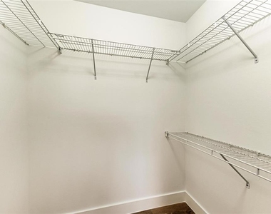 3005 Chianti Court - Photo Thumbnail 18