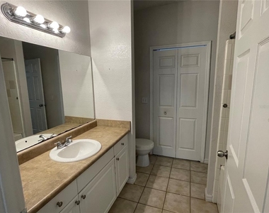 5500 Rosehill Road - Photo Thumbnail 5