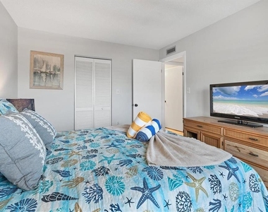 6480 Midnight Pass Road - Photo Thumbnail 28