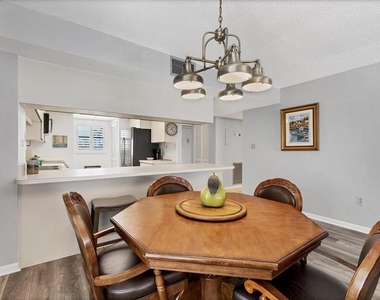 6480 Midnight Pass Road - Photo Thumbnail 22