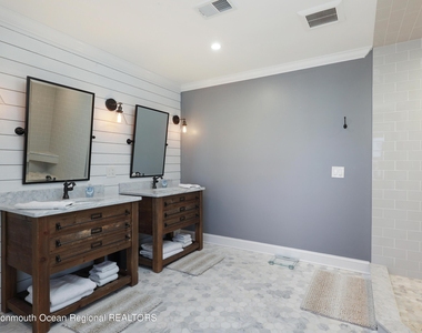 155 Osborne Avenue - Photo Thumbnail 23