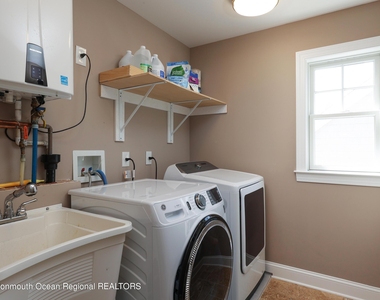 155 Osborne Avenue - Photo Thumbnail 20