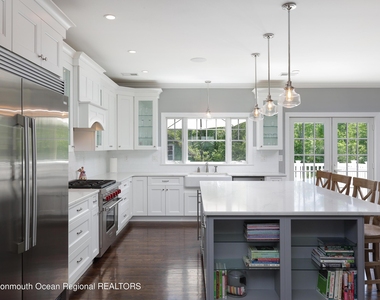 155 Osborne Avenue - Photo Thumbnail 6