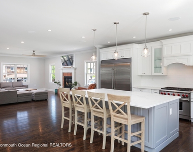 155 Osborne Avenue - Photo Thumbnail 11