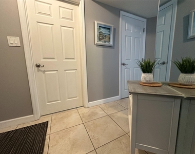 17801 N Bay Road - Photo Thumbnail 2