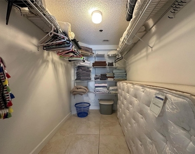 17801 N Bay Road - Photo Thumbnail 31