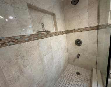 17801 N Bay Road - Photo Thumbnail 24