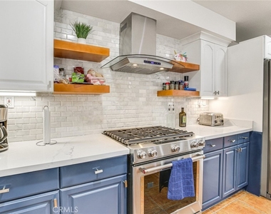 1123 E El Cid - Photo Thumbnail 15